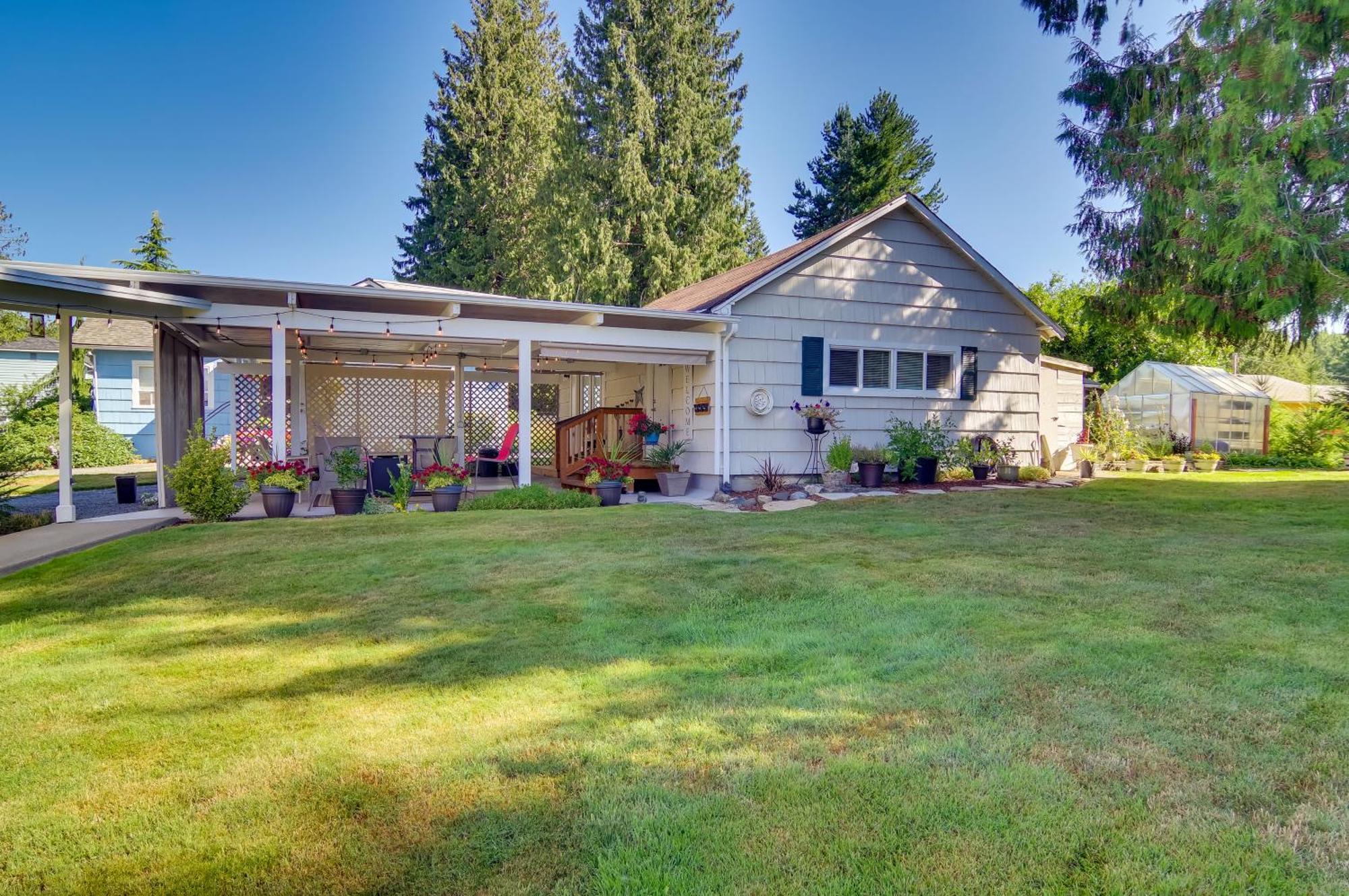 Charming Updated Retreat Walk To Lake Stevens! Eksteriør billede